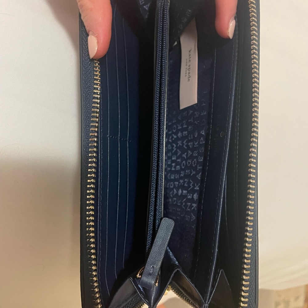 Kate Spade Large Wallet - Picture 3 of 4